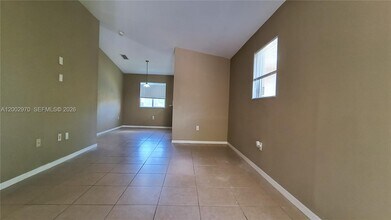 985 NE 34th Ave in Homestead, FL - Building Photo - Building Photo