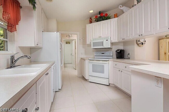 4509 Ossabaw Way in Naples, FL - Building Photo - Building Photo