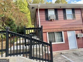 6068 Tracy Valley Dr NW in Norcross, GA - Building Photo