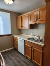 358 Elton Hills Dr NW, Unit Unit 12 in Rochester, MN - Building Photo - Building Photo