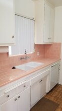 133 S Swall Dr, Unit 4 in Los Angeles, CA - Building Photo - Building Photo