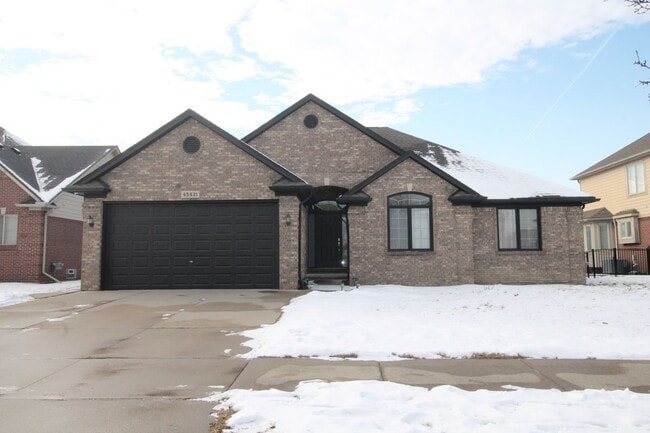 45431 Pentwater in Macomb, MI - Building Photo - Building Photo