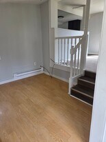 8 Geer Rd in Hudson Falls, NY - Building Photo