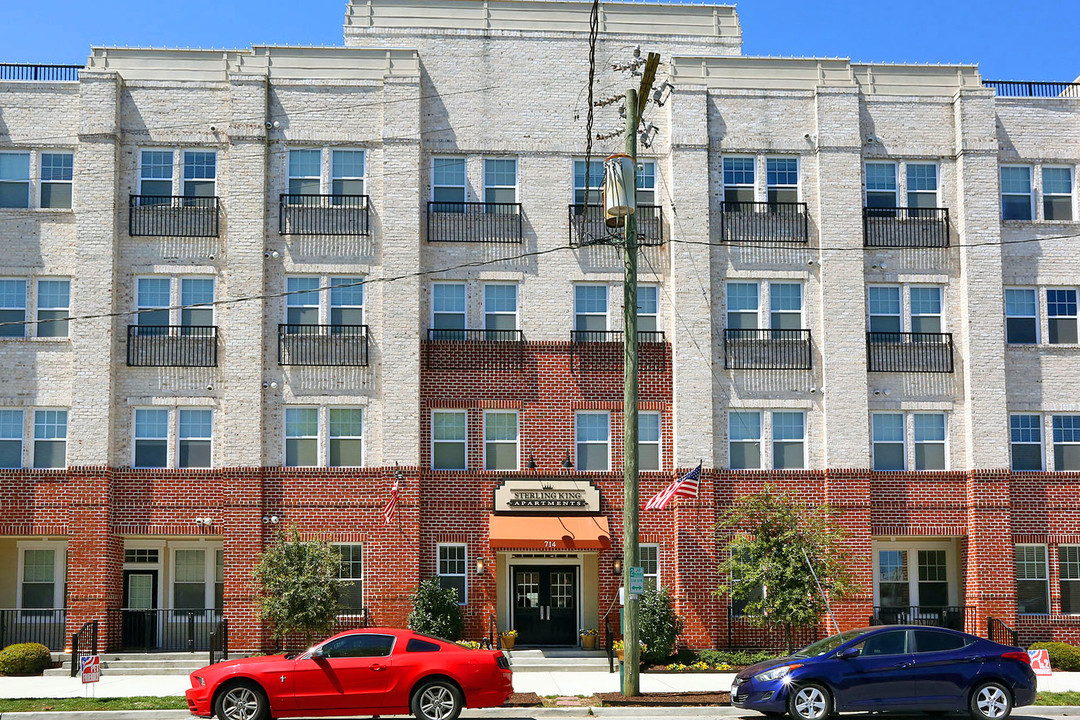 Sterling King in Portsmouth, VA - Foto de edificio