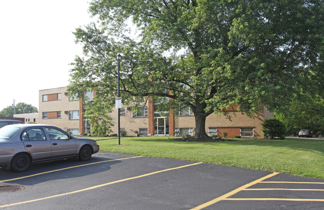 Broadwell Apartments in Cincinnati, OH - Building Photo - Building Photo