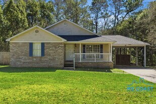 16035 Tower Bridge Ave in Biloxi, MS - Building Photo