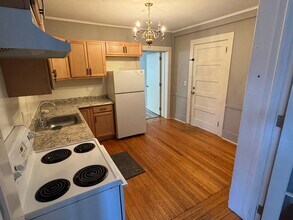 59 Bartlett Ave, Unit #1 in Pittsfield, MA - Building Photo - Building Photo