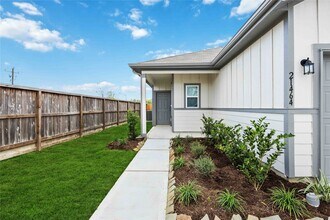 21464 Austell Pond Dr in Porter, TX - Building Photo - Building Photo