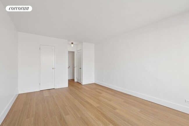 501 E 87th St in New York, NY - Building Photo - Building Photo