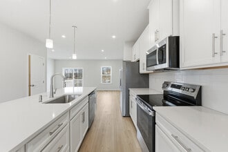 339 Telluride Ln in Cranberry Township, PA - Building Photo - Building Photo