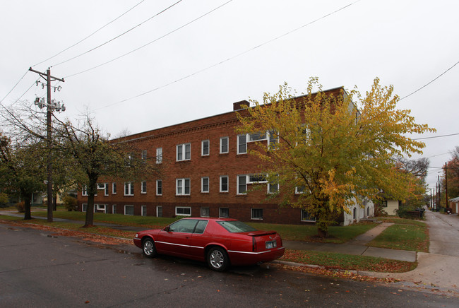 3655 Harriet Ave S in Minneapolis, MN - Foto de edificio - Building Photo