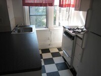 1872 Commonwealth Ave photo'