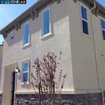 321 Cortona Way in Brentwood, CA - Building Photo