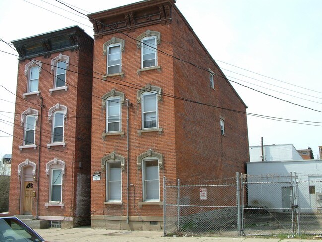 Karen Apartments in Cincinnati, OH - Building Photo - Building Photo