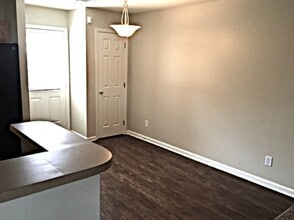 244 Tigers Paw Dr in Pooler, GA - Building Photo - Building Photo