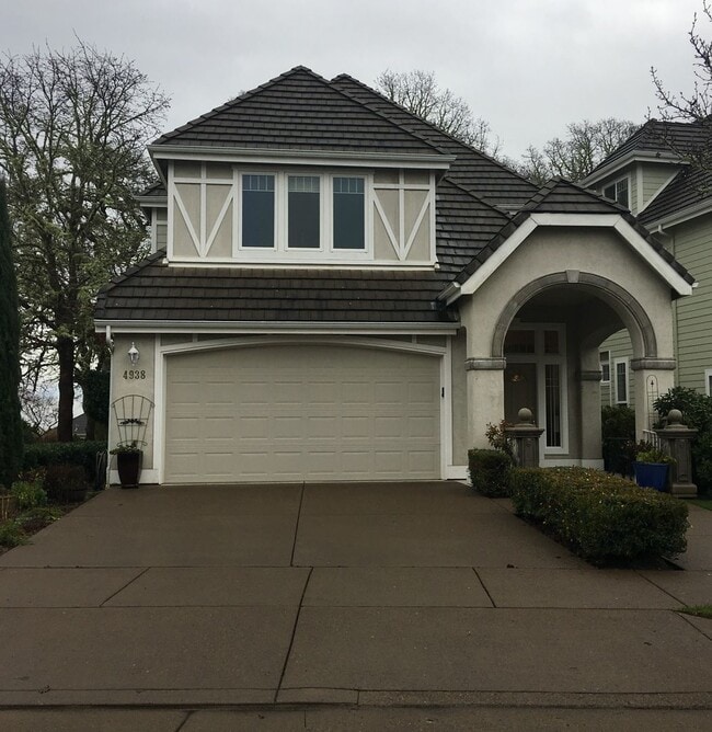 property at 4938 NW Lavender Cir