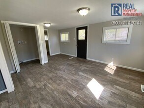 5210 Wood St in North Little Rock, AR - Building Photo - Building Photo
