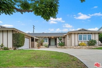 6204 S Corning Ave in Los Angeles, CA - Building Photo - Building Photo
