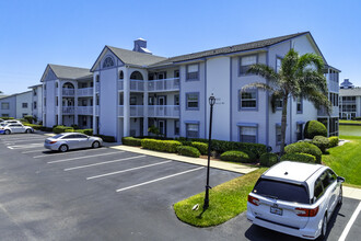 Harbor Isles 1 in Cocoa Beach, FL - Building Photo - Building Photo