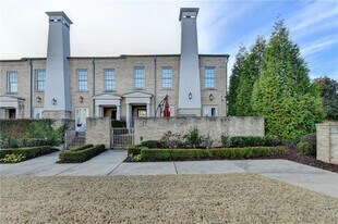 120 Grand Cres in Alpharetta, GA - Building Photo