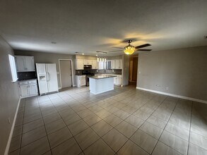 621 Wellington St in Porterville, CA - Building Photo - Building Photo