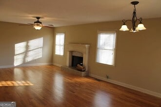 5745 Hendrix Rd in Cumming, GA - Building Photo - Building Photo