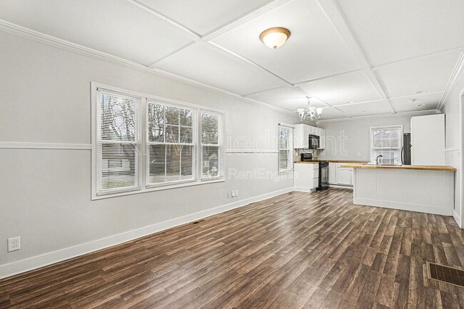 2135 Jernigan Dr SE in Atlanta, GA - Building Photo - Building Photo