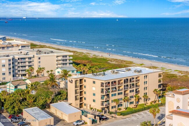 430 Johnson Ave in Cape Canaveral, FL - Building Photo - Building Photo