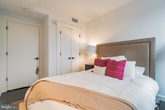1011 M St NW-Unit -509 in Washington, DC - Building Photo - Building Photo