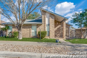 201 Sunrise Canyon Dr in Universal City, TX - Building Photo - Building Photo