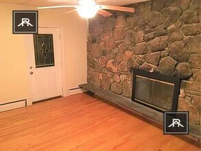 391 Langley Rd in Newton, MA - Building Photo - Building Photo