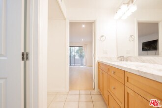 11640 Woodbridge St in Los Angeles, CA - Building Photo - Building Photo