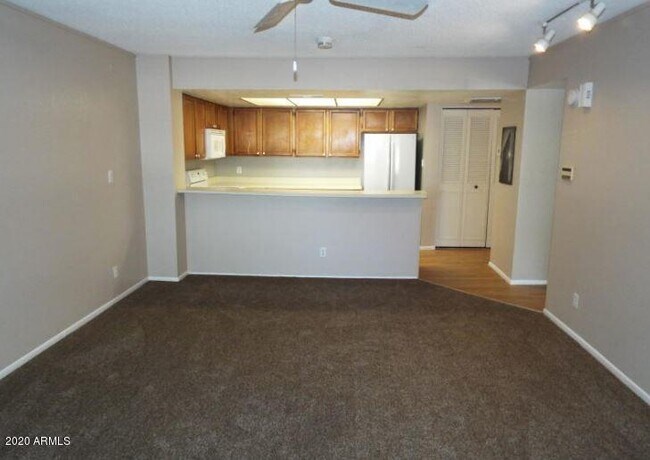 4730 W Northern Ave-Unit -2160 in Glendale, AZ - Foto de edificio - Building Photo