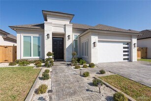 25 Mount St in Mission, TX - Building Photo