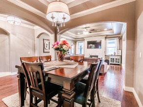 7208 NW 156th St in Edmond, OK - Foto de edificio - Building Photo