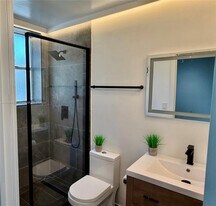1502 Jefferson Ave in Miami Beach, FL - Building Photo