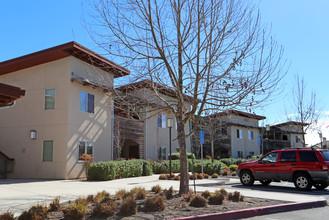 Shinsei Garden Apartments in Alameda, CA - Building Photo - Building Photo