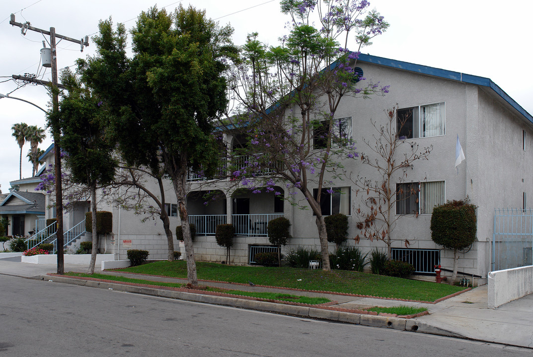 11445 Cedar Ave in Hawthorne, CA - Building Photo