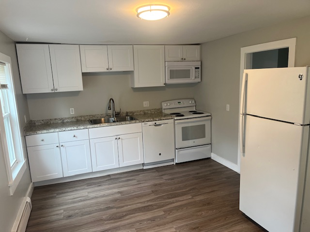 33 Exeter Rd-Unit -27-1 in Newmarket, NH - Building Photo