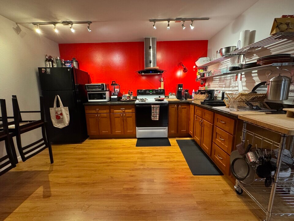 2022 Virginia St in Berkeley, CA - Building Photo