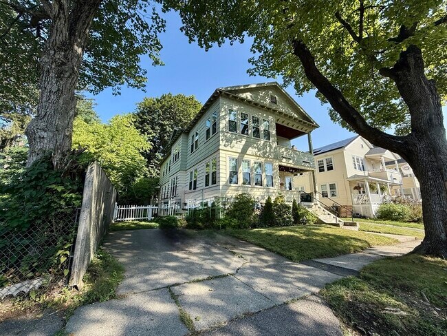 9 Underwood St in Worcester, MA - Building Photo - Building Photo