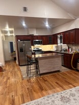 260 Boyd Ave in Jersey City, NJ - Building Photo