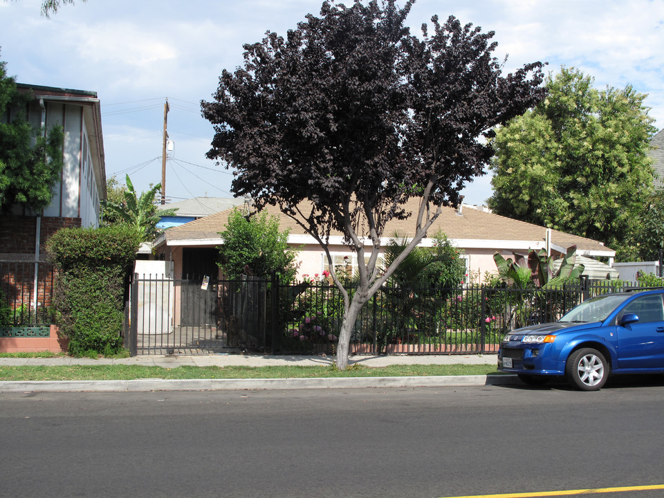 1865 Harbor Ave in Long Beach, CA - Building Photo