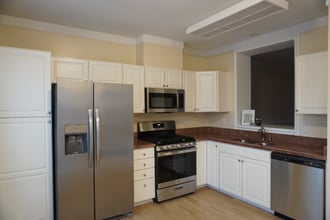 5218 Castlestone Dr in Rosedale, MD - Building Photo - Building Photo