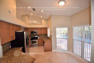 9568 E Lake Dr in Boca Raton, FL - Building Photo - Building Photo