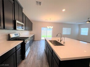 7014 Noah Raven St in North Las Vegas, NV - Building Photo - Building Photo