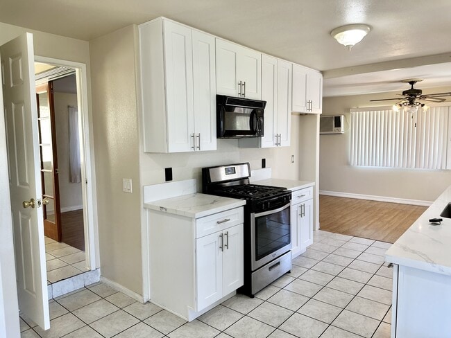 1850 Jeffrey Ave in Escondido, CA - Building Photo - Building Photo