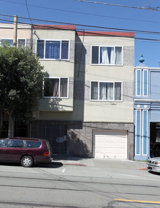 1353 9th Ave in San Francisco, CA - Building Photo