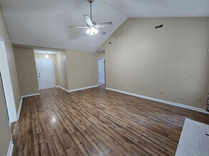 1520 Crowndale Dr in Sumter, SC - Building Photo - Building Photo