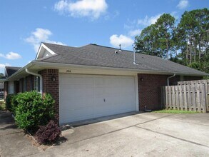 396 Tree Swallow Dr in Pensacola, FL - Foto de edificio - Building Photo